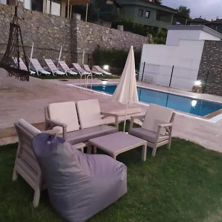 Naturel Stone Villalari 3*